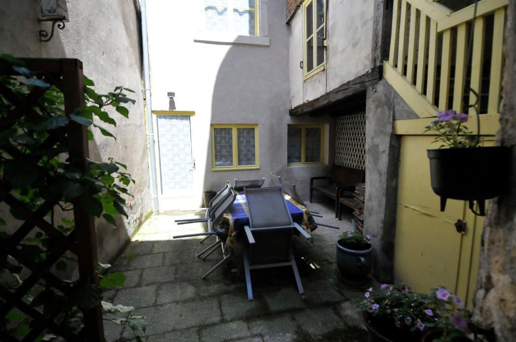 Le Passage La Charité-sur-Loire Exterior foto